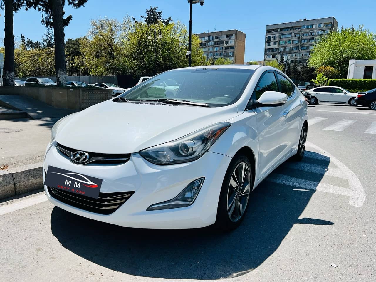 White Hyundai Elantra 2015 for rent in Baku